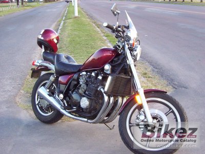 1986 Yamaha XJ 750 Maxim X photo
